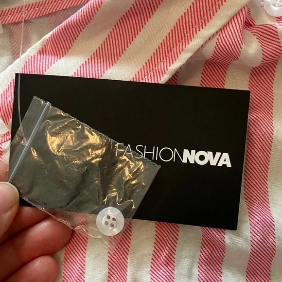 Fashion Nova "Playing Games" Long Sleeve Button-Down - Picture 7 of 10